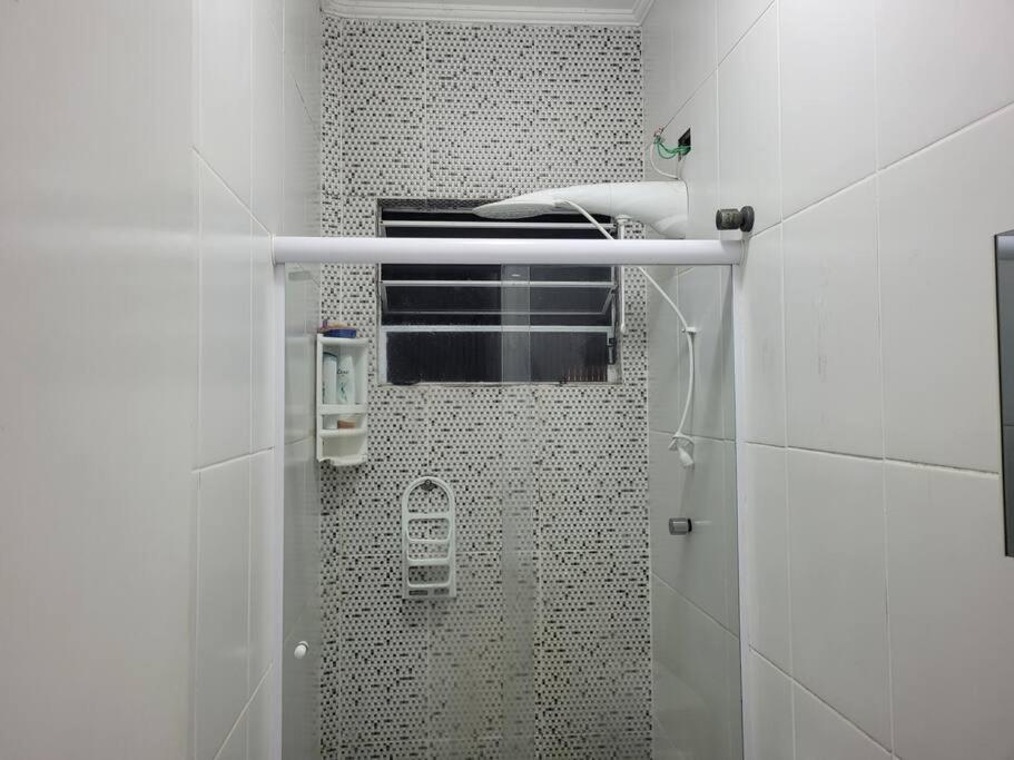 Sobrado de condominio Praia Grande VilaTupi com 2 dormitorio