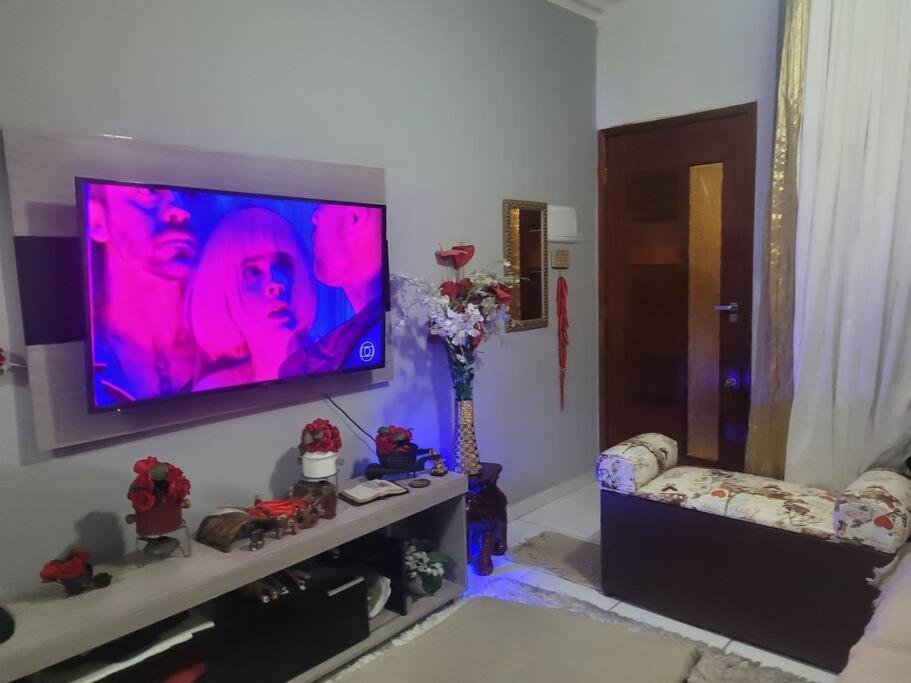 Sobrado de condominio Praia Grande VilaTupi com 2 dormitorio