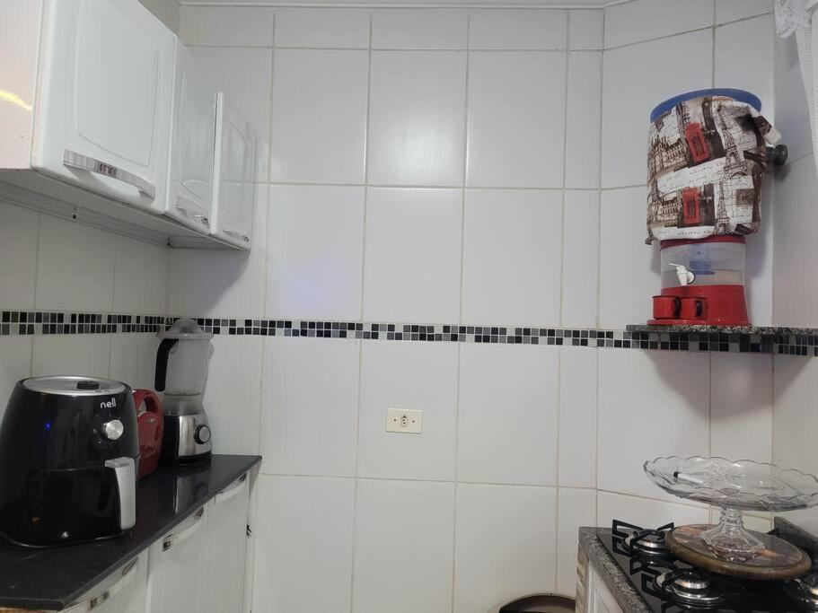 Sobrado de condominio Praia Grande VilaTupi com 2 dormitorio