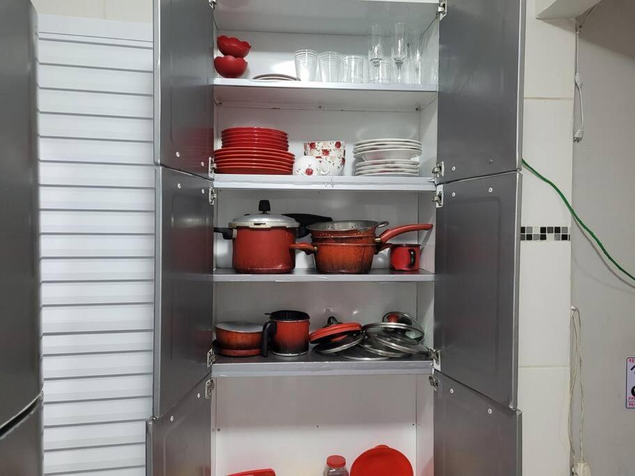 Sobrado de condominio Praia Grande VilaTupi com 2 dormitorio