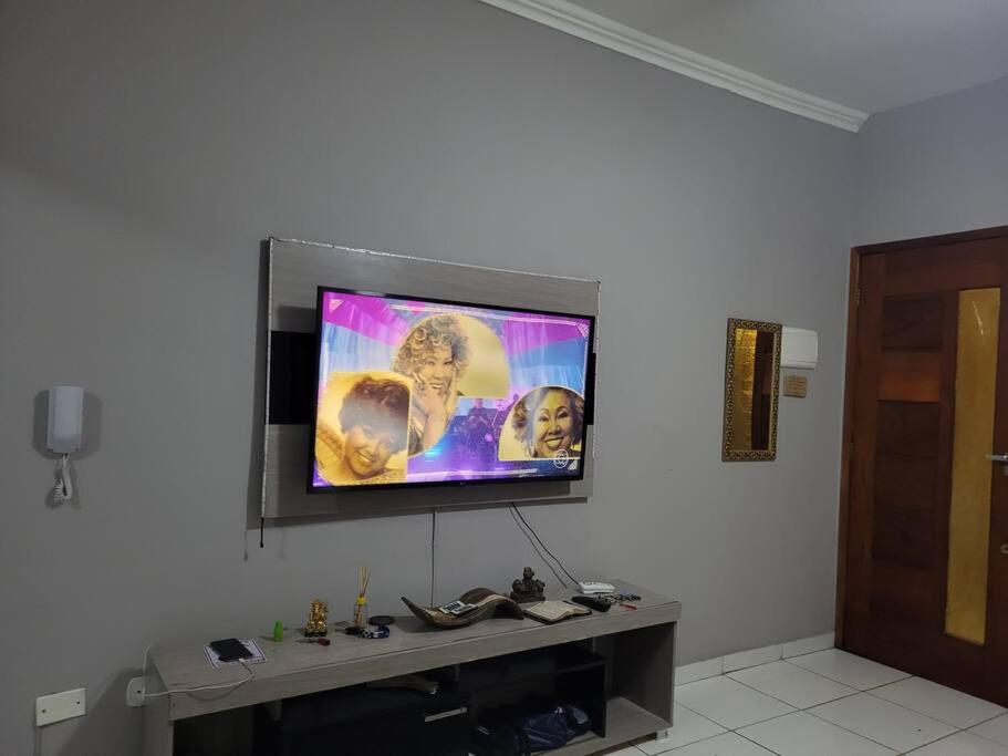Sobrado de condominio Praia Grande VilaTupi com 2 dormitorio