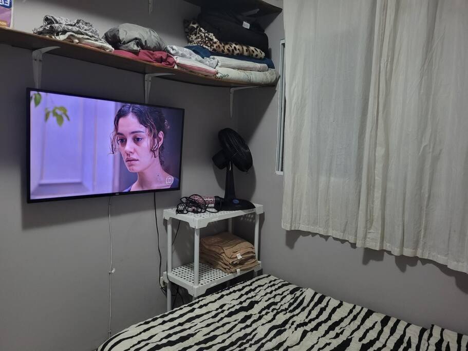 Sobrado de condominio Praia Grande VilaTupi com 2 dormitorio