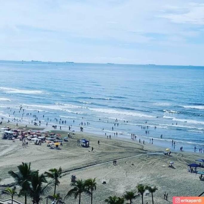 Sobrado de condominio Praia Grande VilaTupi com 2 dormitorio