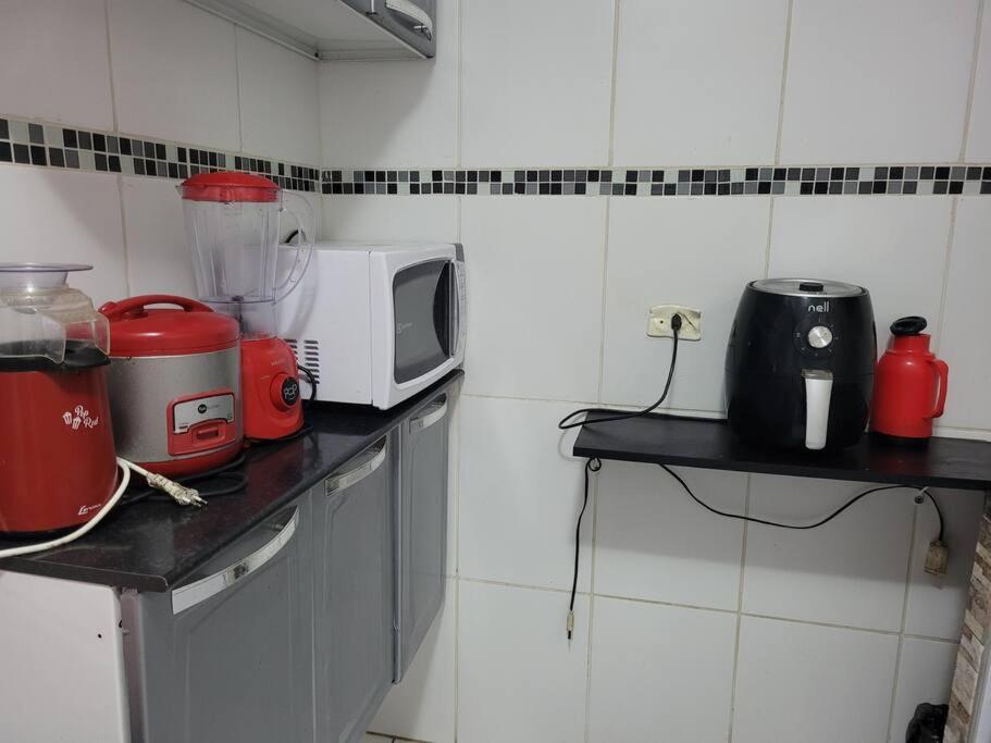 Sobrado de condominio Praia Grande VilaTupi com 2 dormitorio