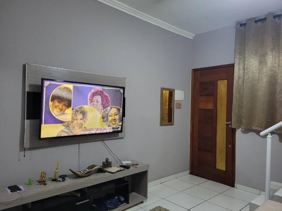 Sobrado de condominio Praia Grande VilaTupi com 2 dormitorio