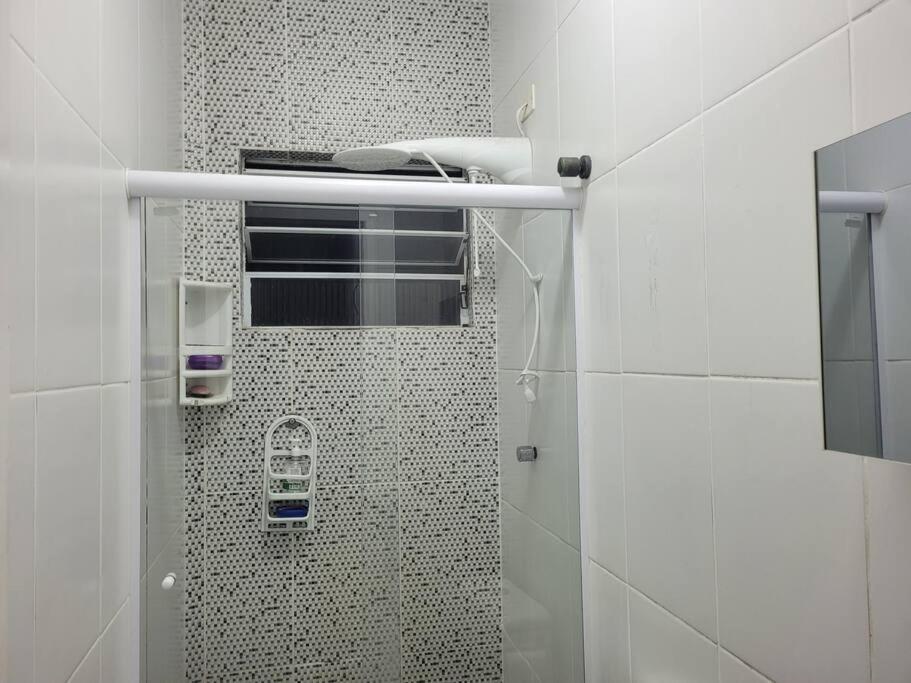 Sobrado de condominio Praia Grande VilaTupi com 2 dormitorio