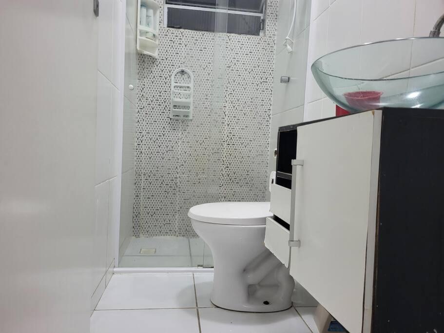 Sobrado de condominio Praia Grande VilaTupi com 2 dormitorio