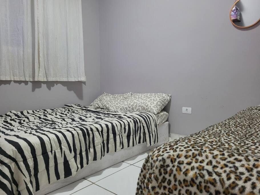 Sobrado de condominio Praia Grande VilaTupi com 2 dormitorio