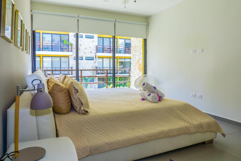 Lunada Condo by BVR