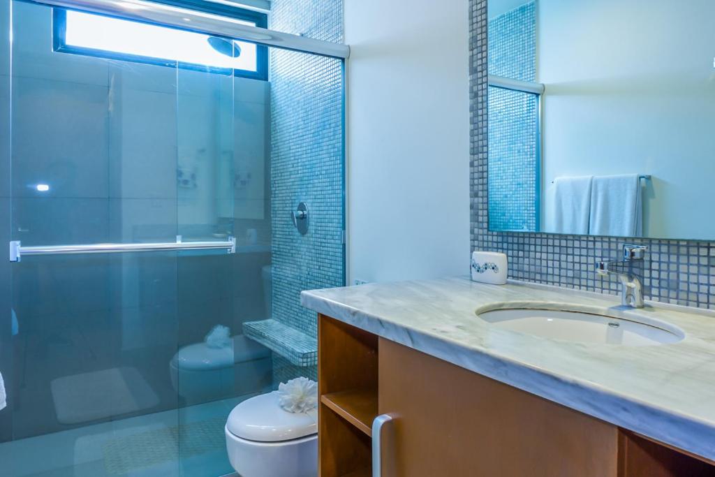Lunada Condo by BVR
