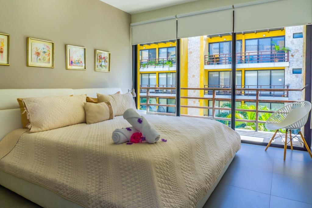 Lunada Condo by BVR