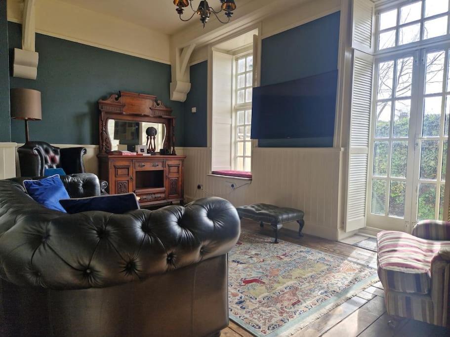 Unique Cardiff Centre couples retreat, 1 bed maisonette
