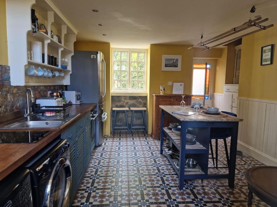 Unique Cardiff Centre couples retreat, 1 bed maisonette