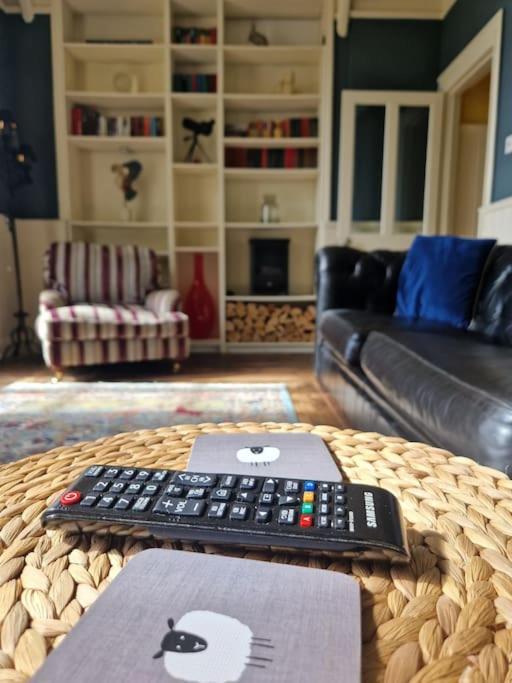 Unique Cardiff Centre couples retreat, 1 bed maisonette