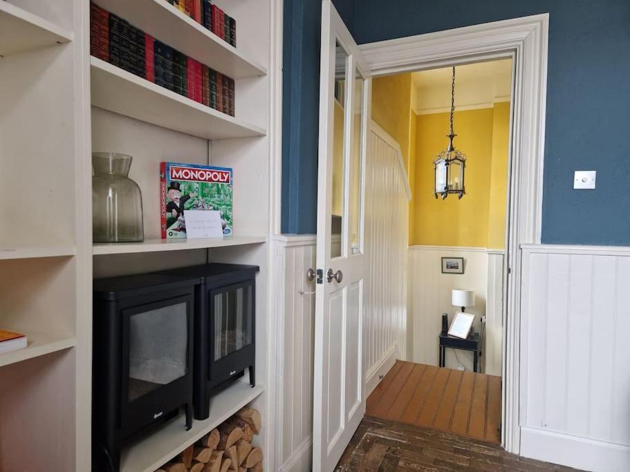 Unique Cardiff Centre couples retreat, 1 bed maisonette