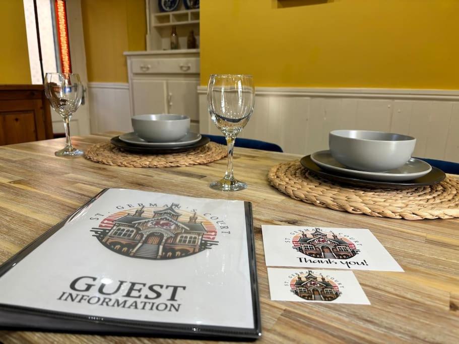 Unique Cardiff Centre couples retreat, 1 bed maisonette