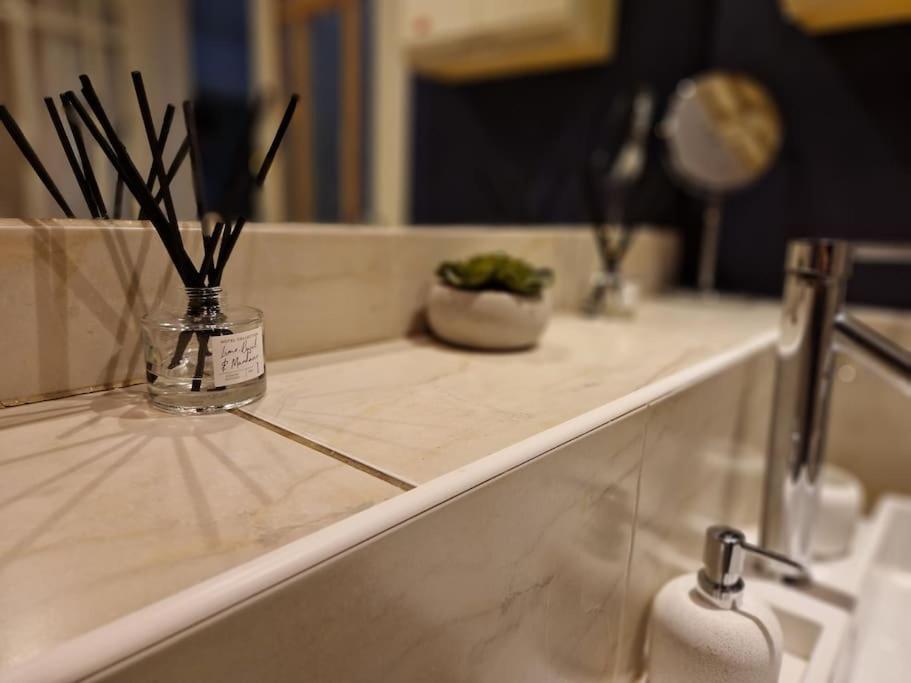 Unique Cardiff Centre couples retreat, 1 bed maisonette