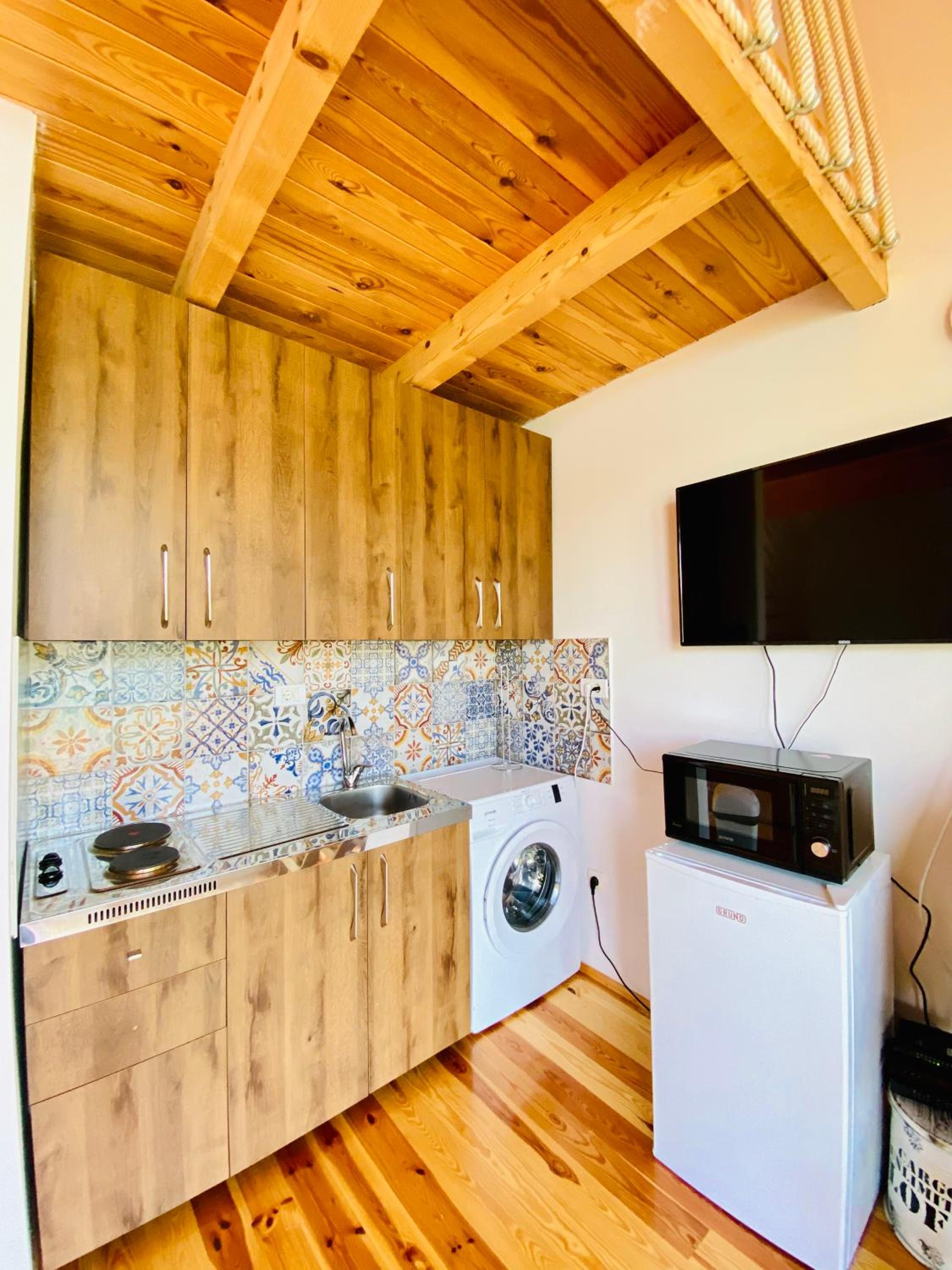 Dolly - Waterfront Villa no 154L