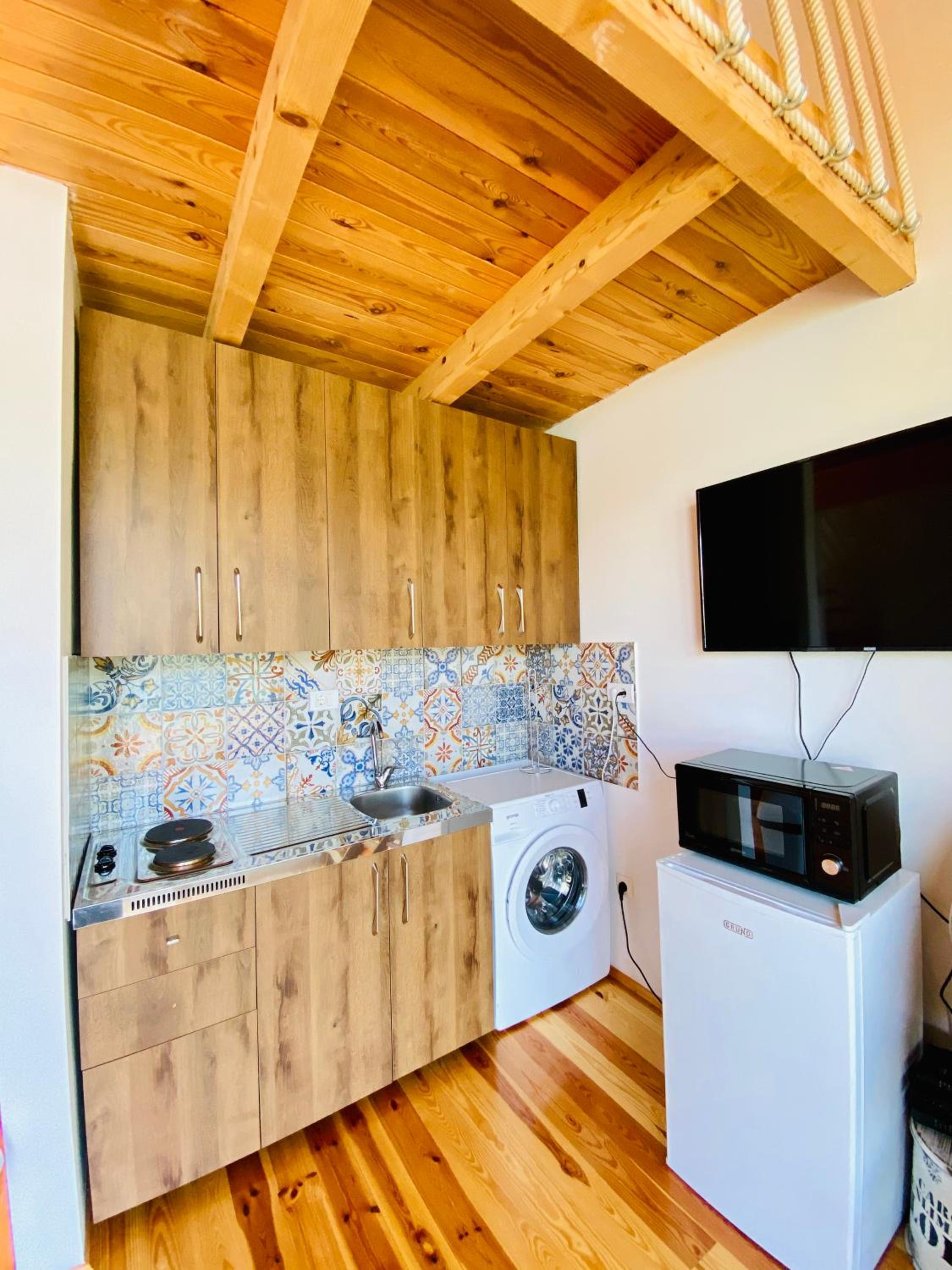 Dolly - Waterfront Villa no 154L