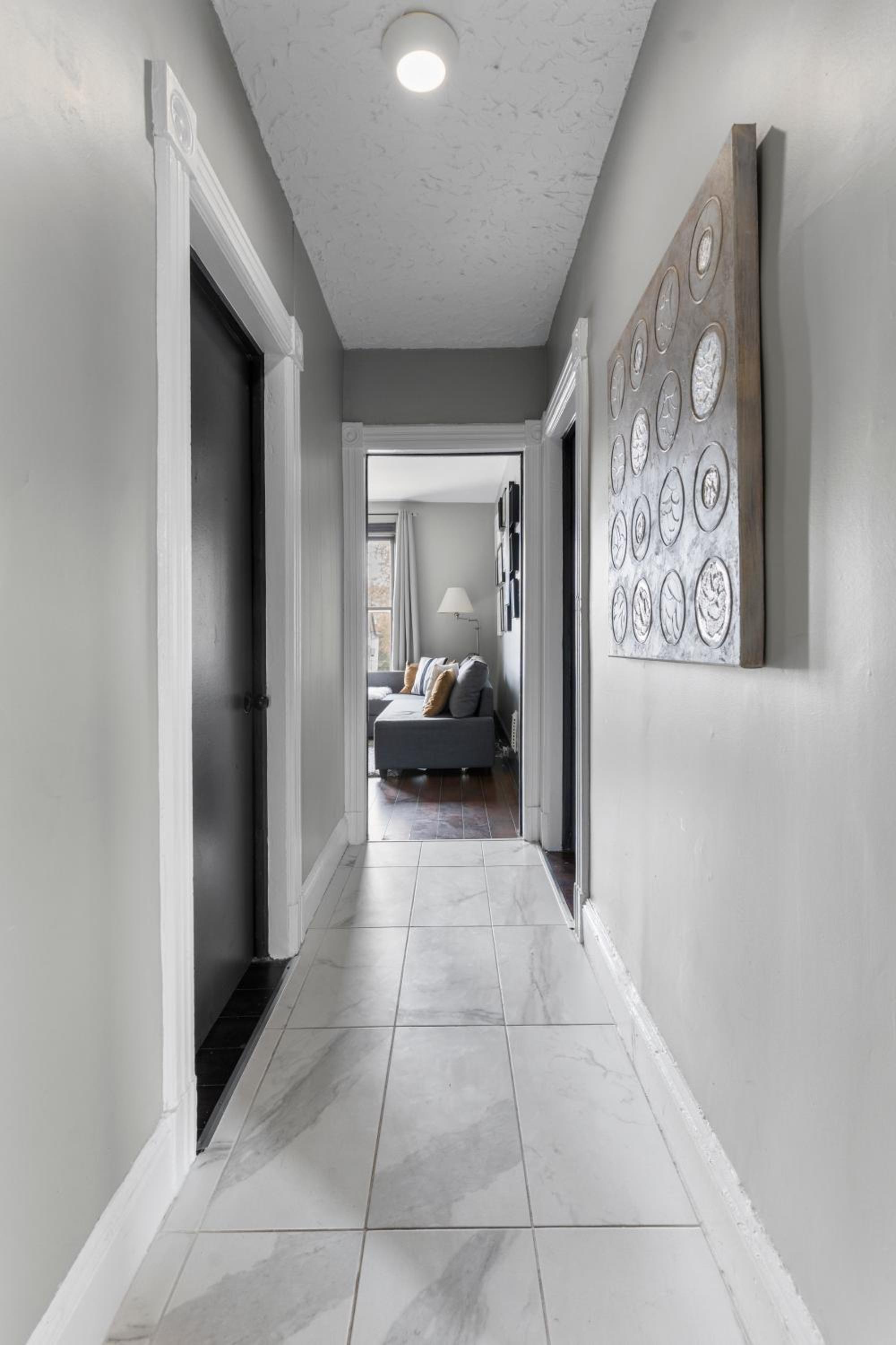 3 bedroom with laundry and parking at Windsor