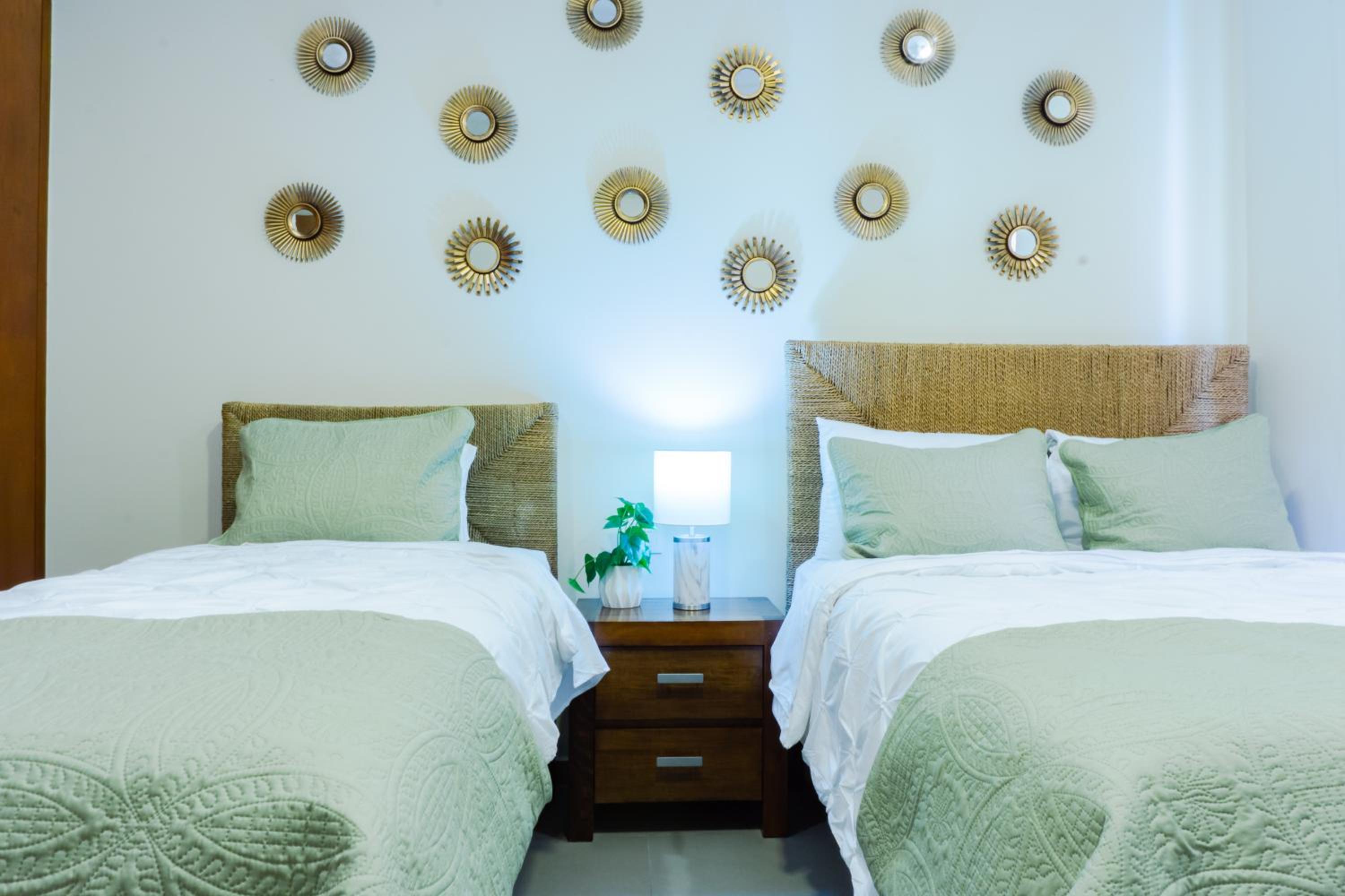Lunada Condo by BVR
