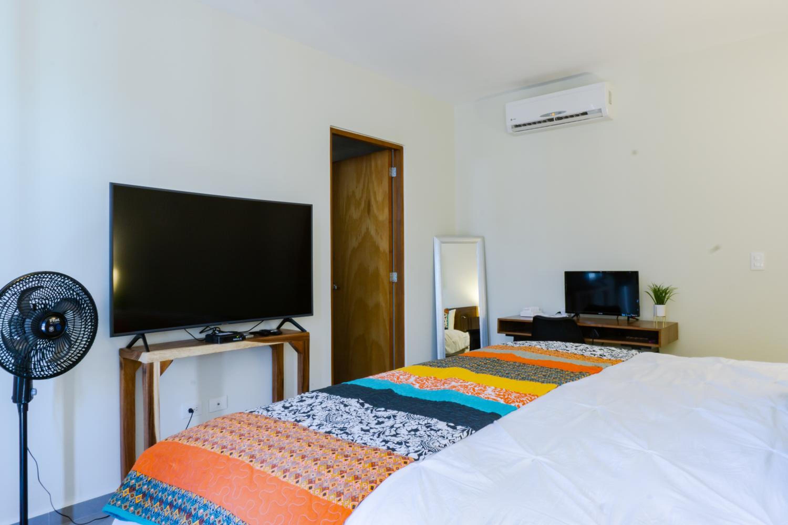 Lunada Condo by BVR