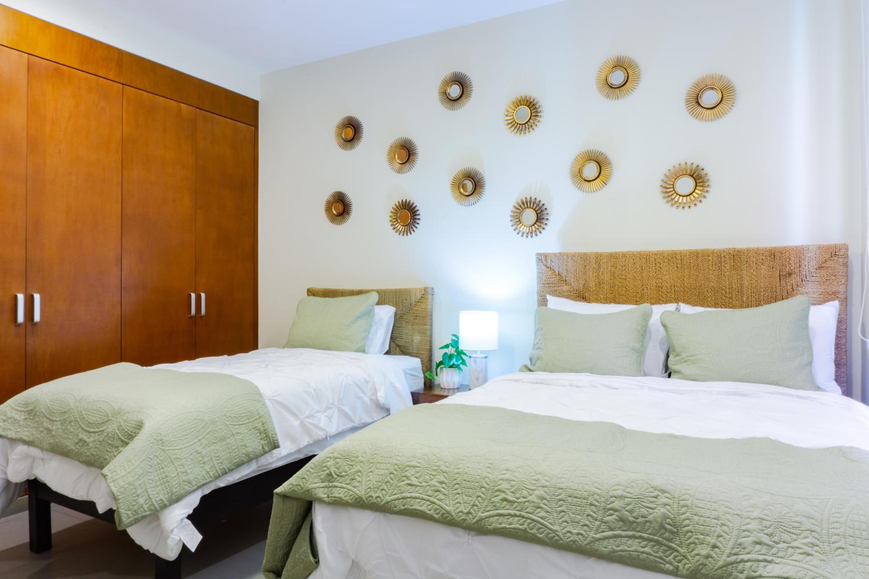 Lunada Condo by BVR
