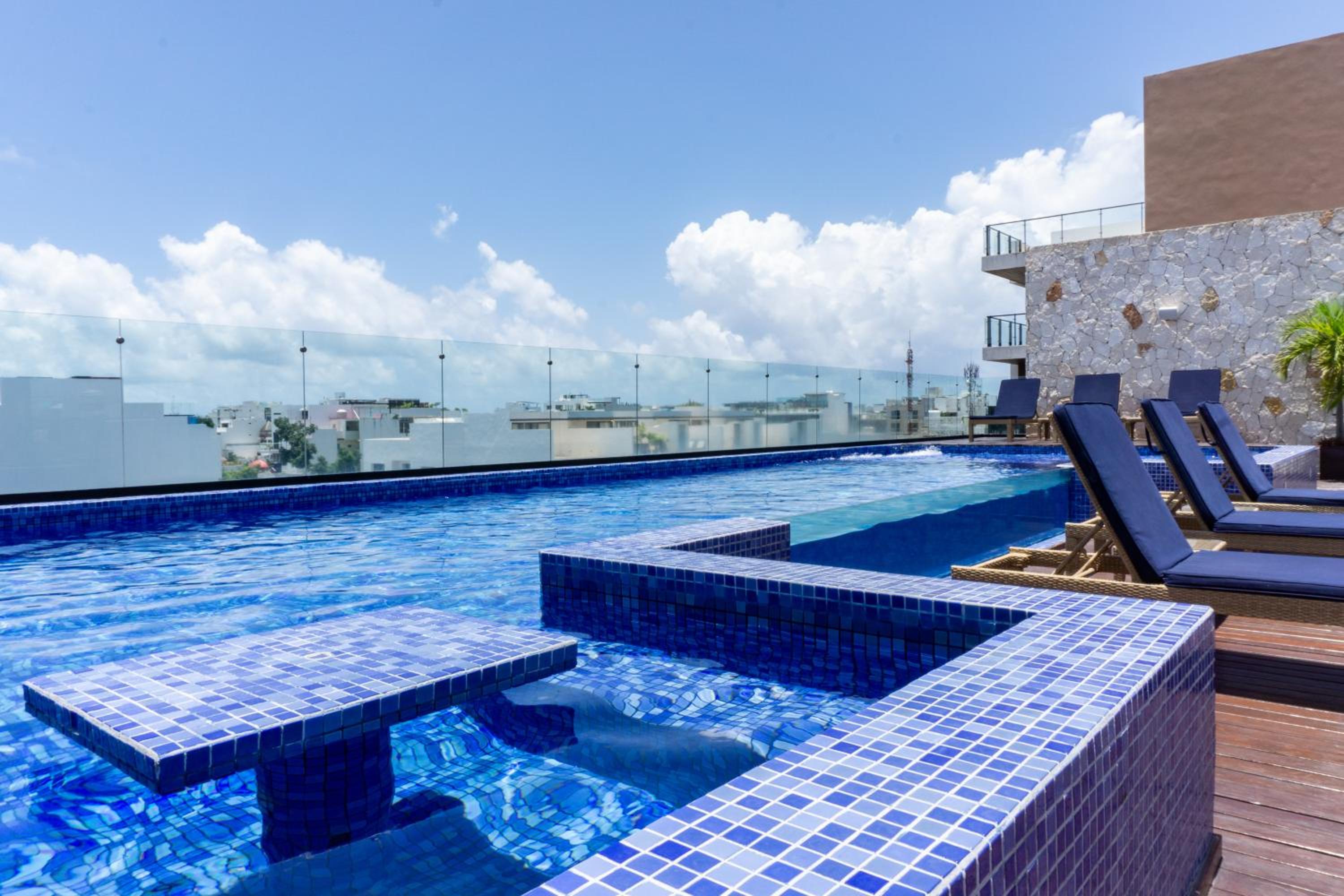 Lunada Condo by BVR
