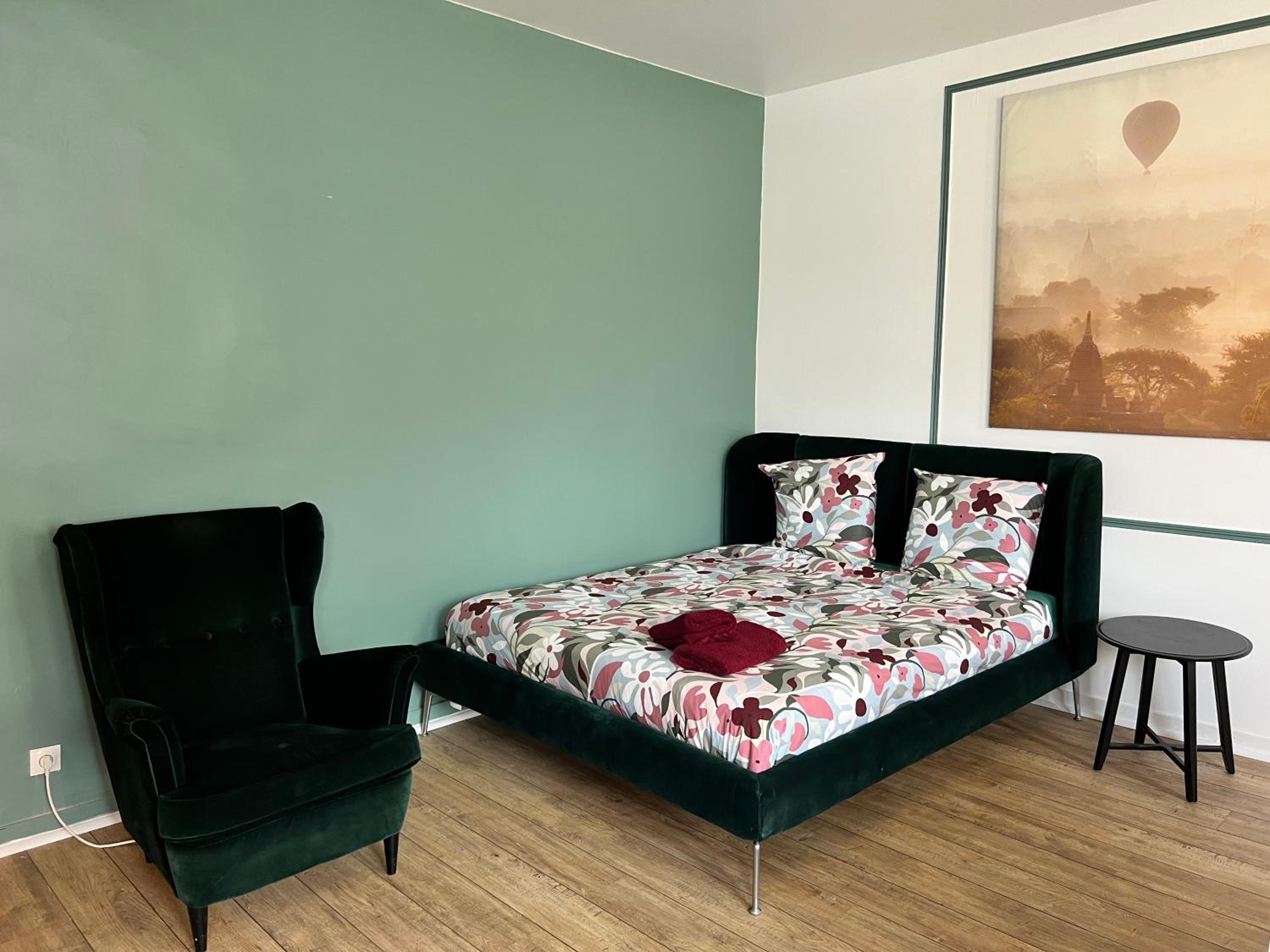011 CHIC & COSY STUDIO 40m2 HYPERCENTRE WIFI SMART TV NETFLIX