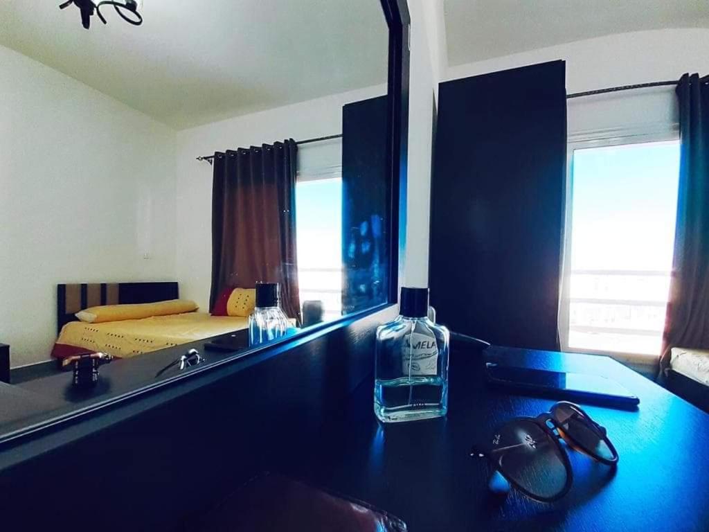 AMWAj