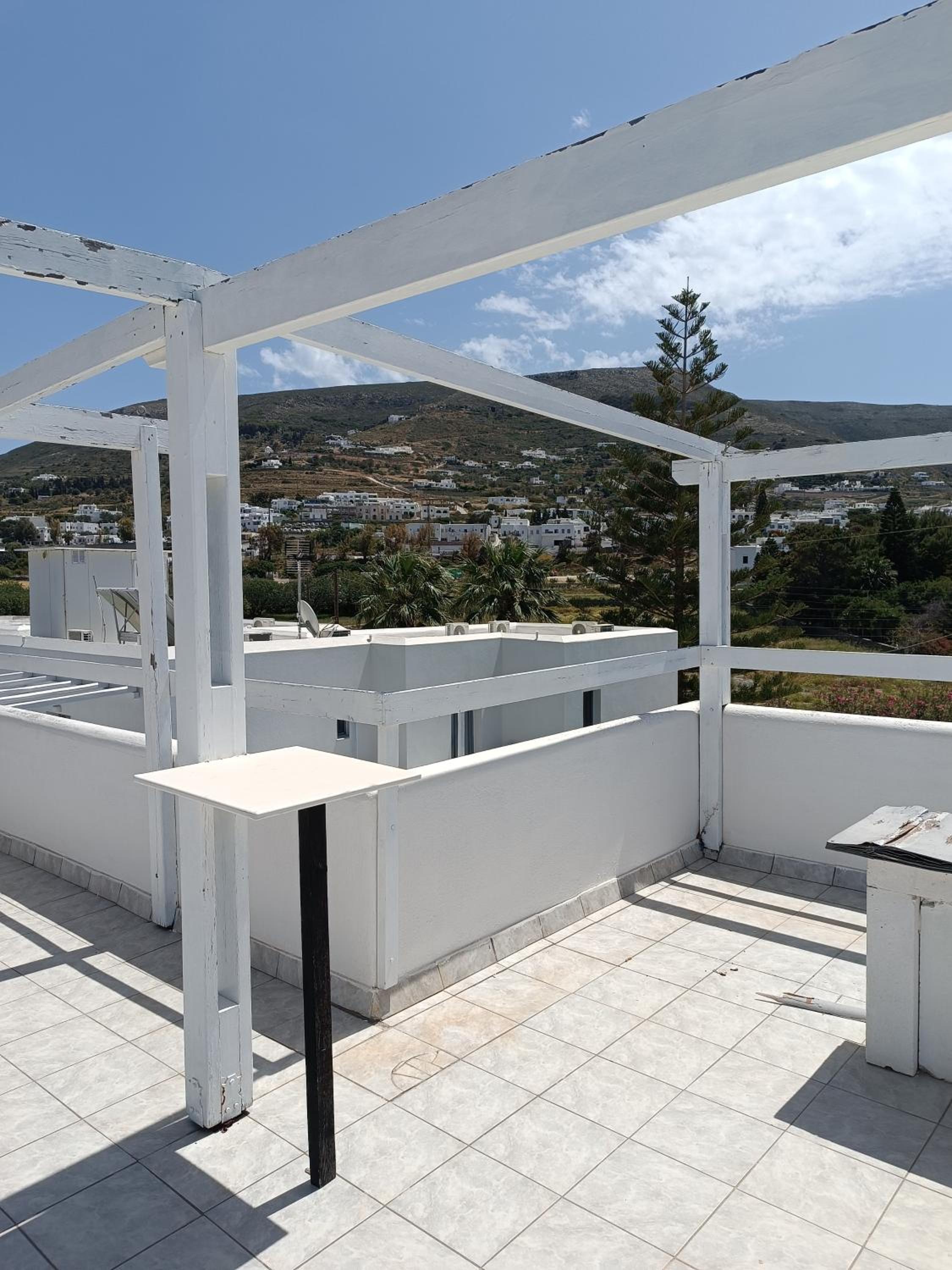 Livadia Beach Hostel