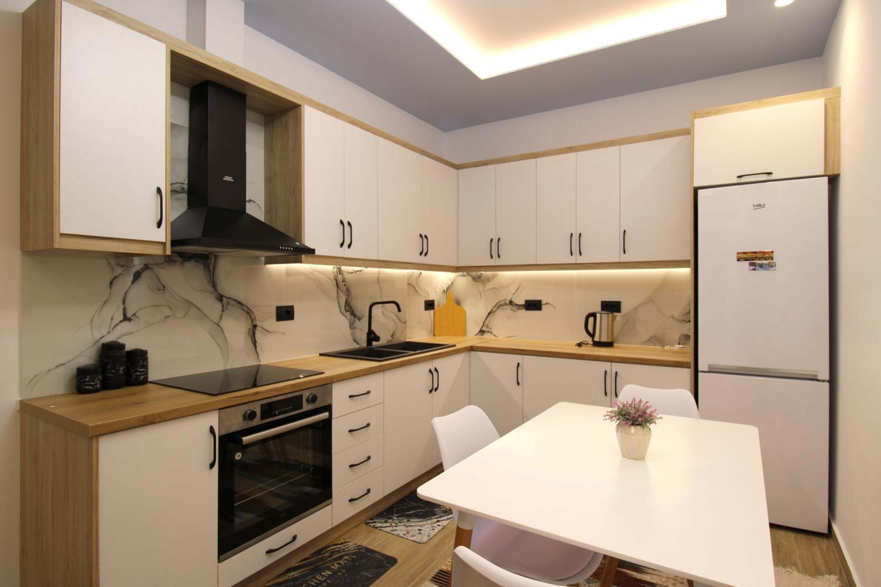 Sarande Luxury Central apartment Reni Risi