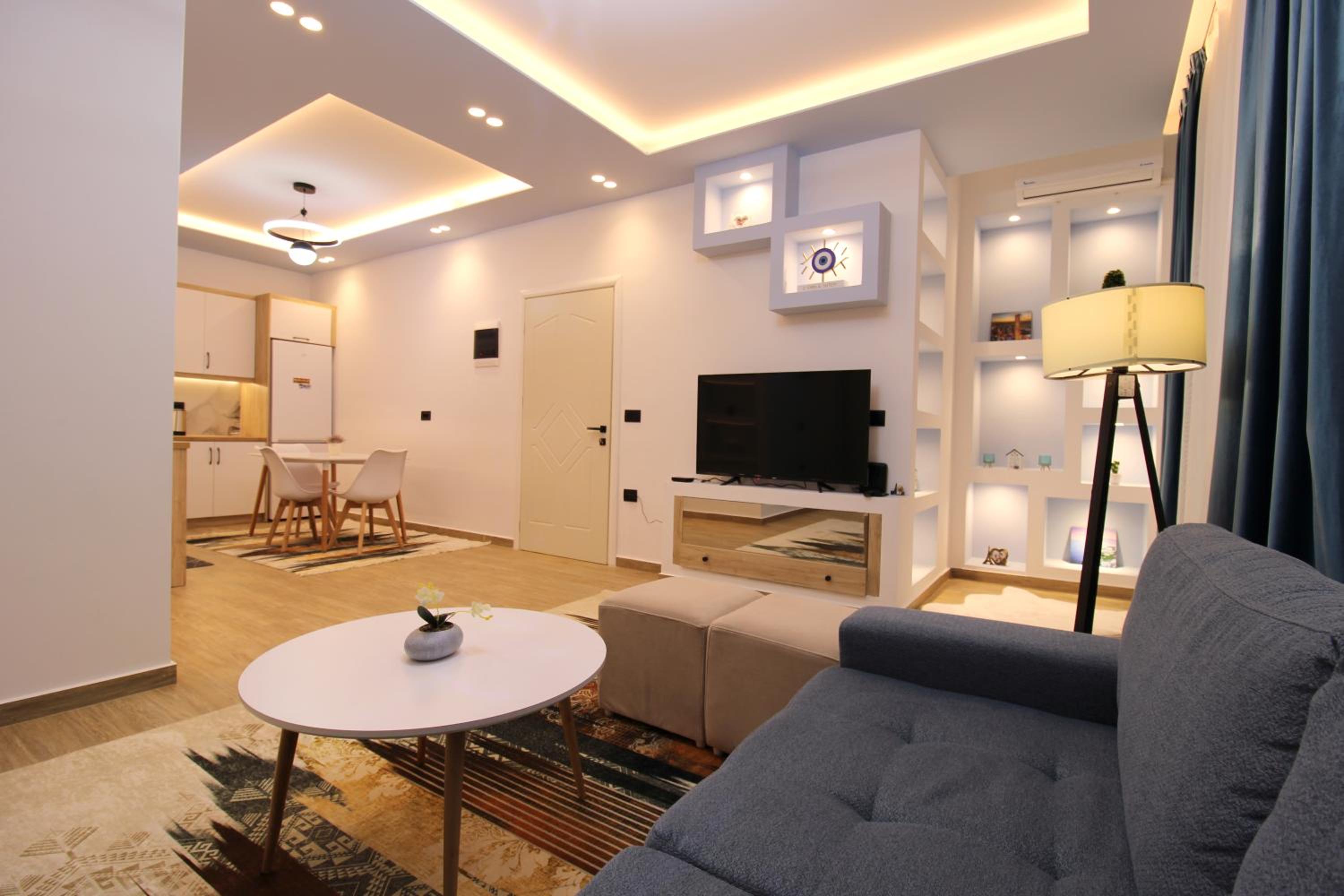 Sarande Luxury Central apartment Reni Risi