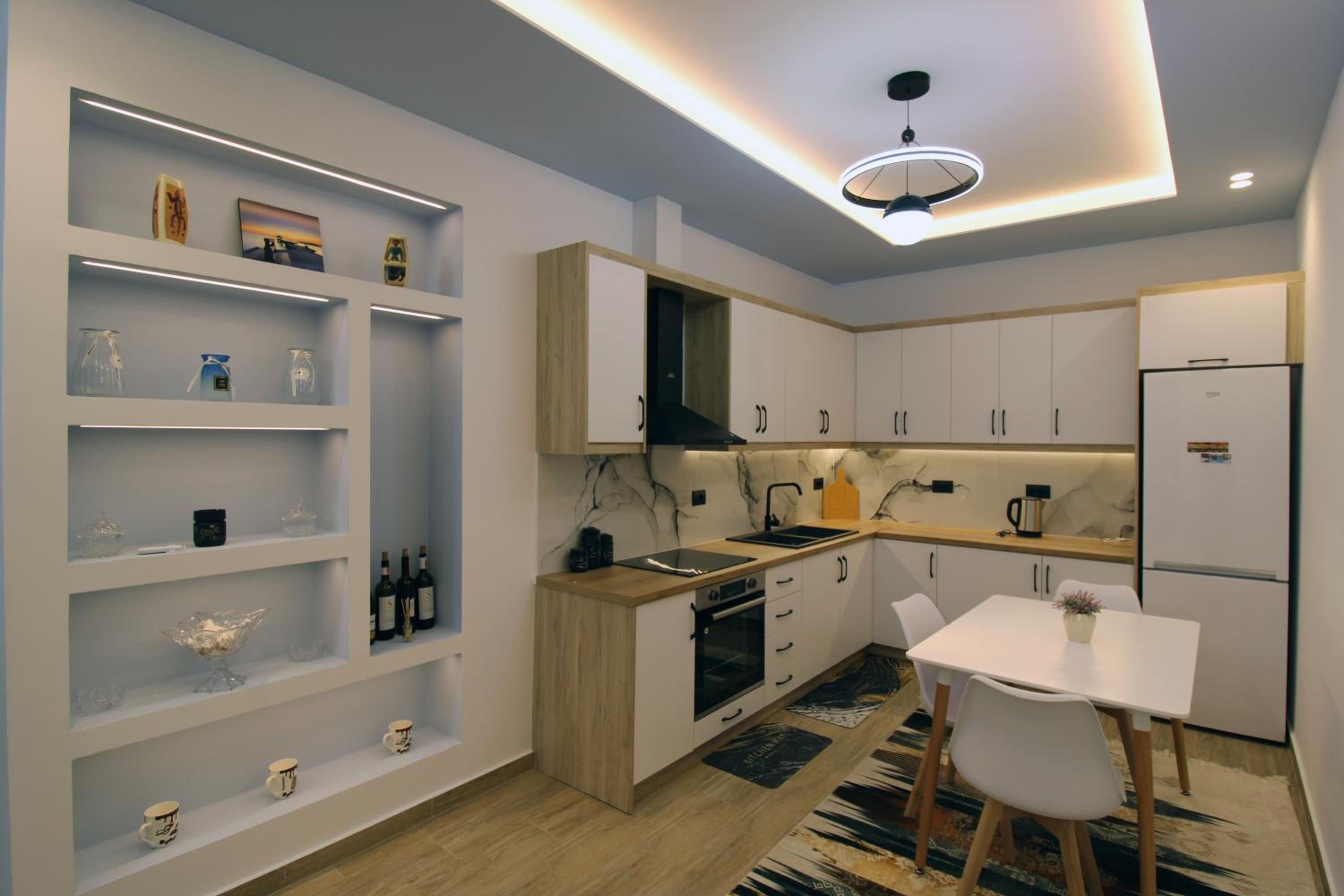 Sarande Luxury Central apartment Reni Risi