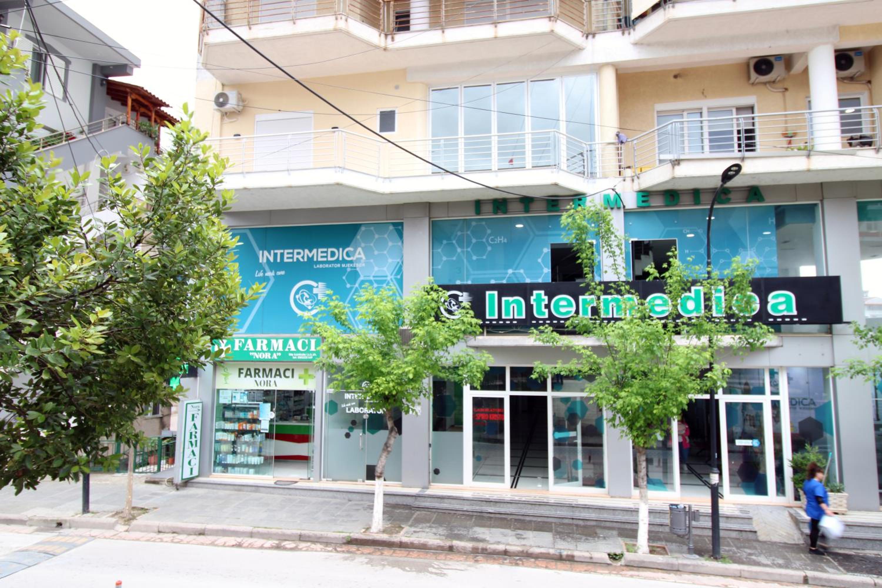 Sarande Luxury Central apartment Reni Risi