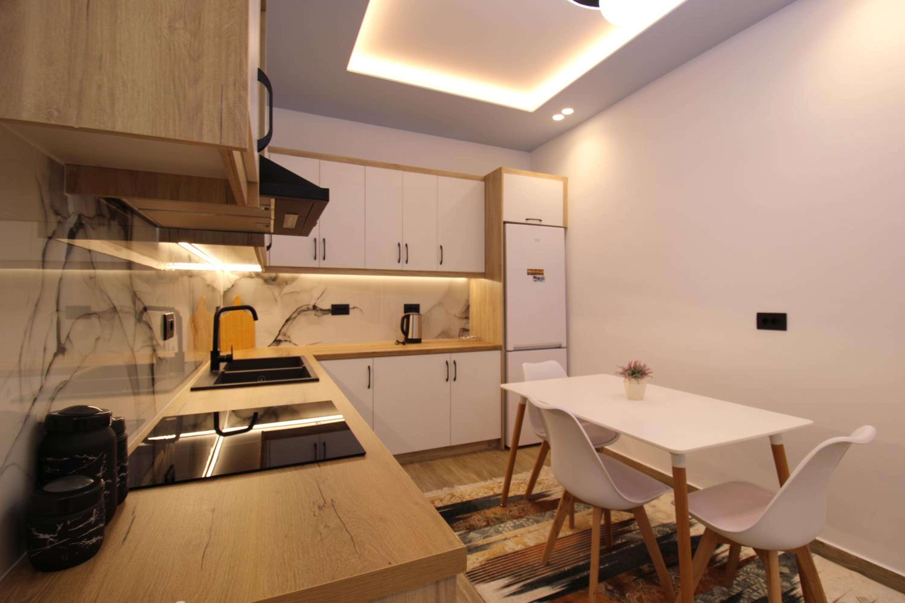 Sarande Luxury Central apartment Reni Risi