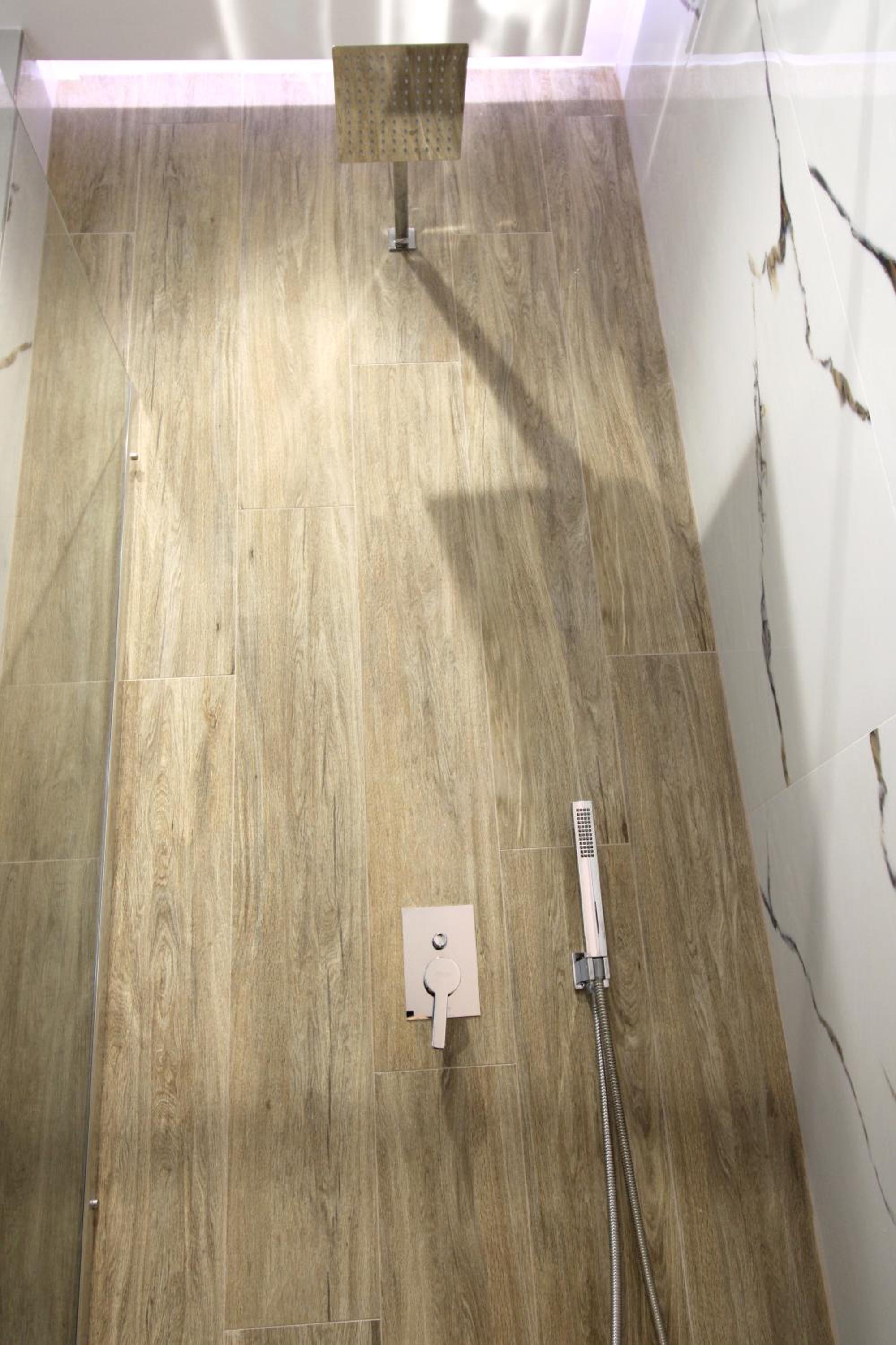 Sarande Luxury Central apartment Reni Risi