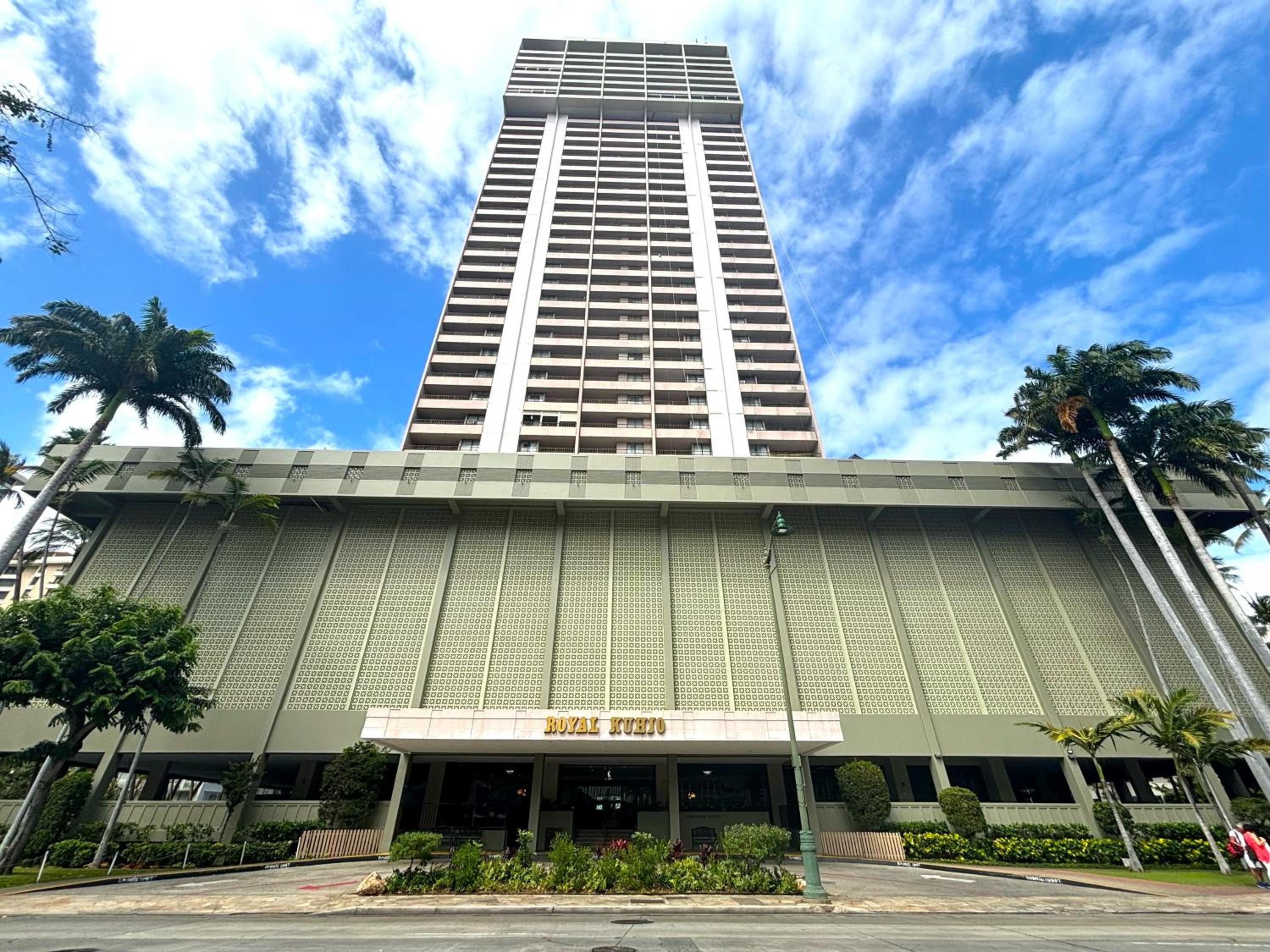 Hotel Royal Kuhio 1710 - Spacious Studio with Stunning Ocean City Views in the Heart of Waikiki! - Image 1