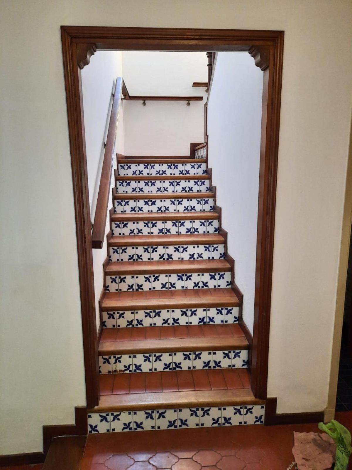 Casa amplia para 5 personas y cochera, a pasos del centro