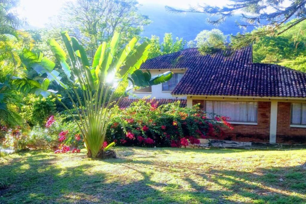Casa en Condominio vía Villeta