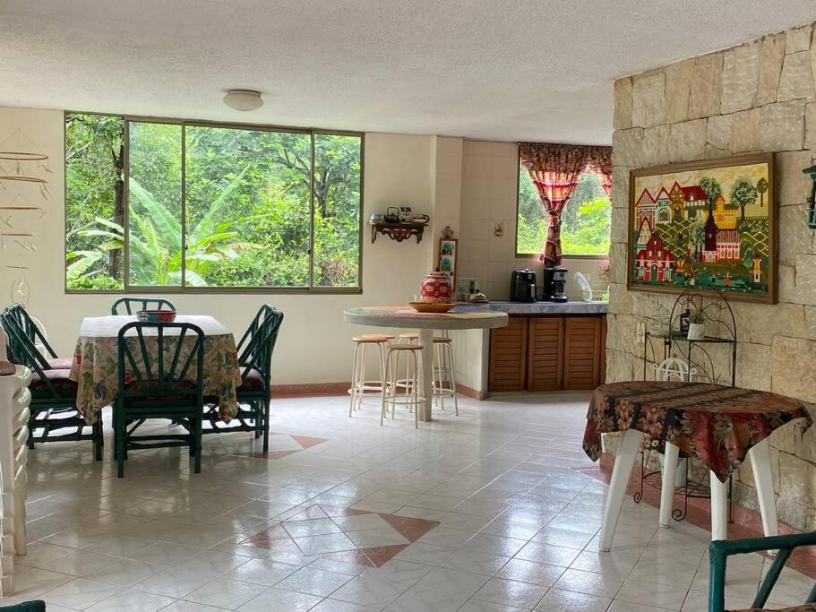 Casa en Condominio vía Villeta