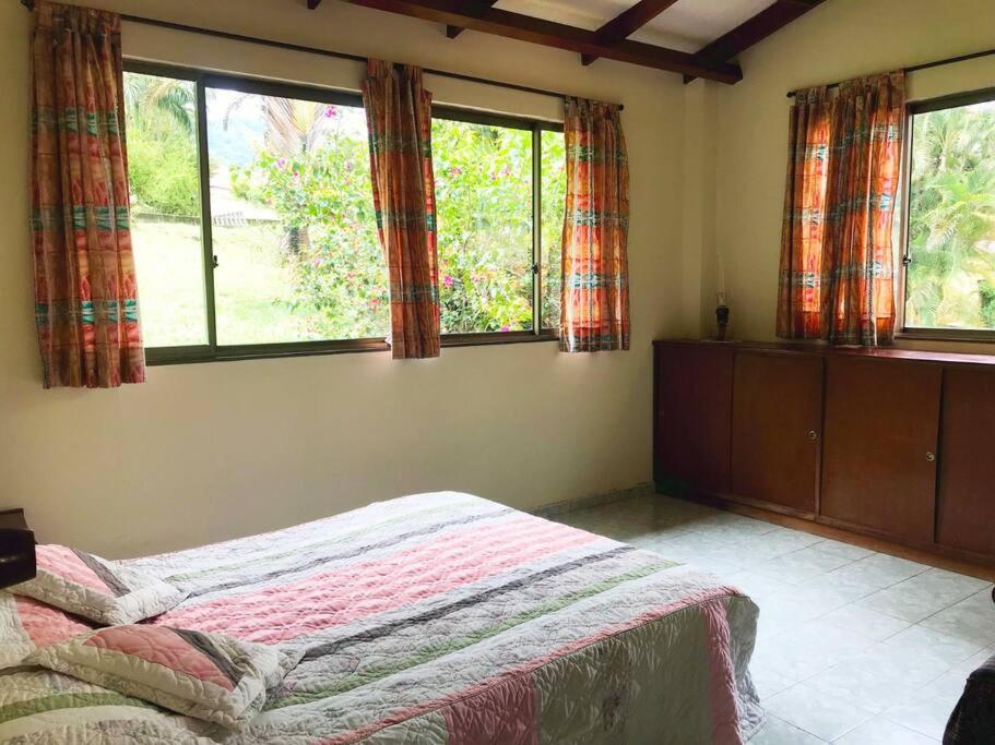 Casa en Condominio vía Villeta