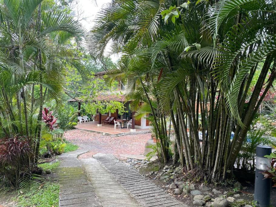 Casa en Condominio vía Villeta