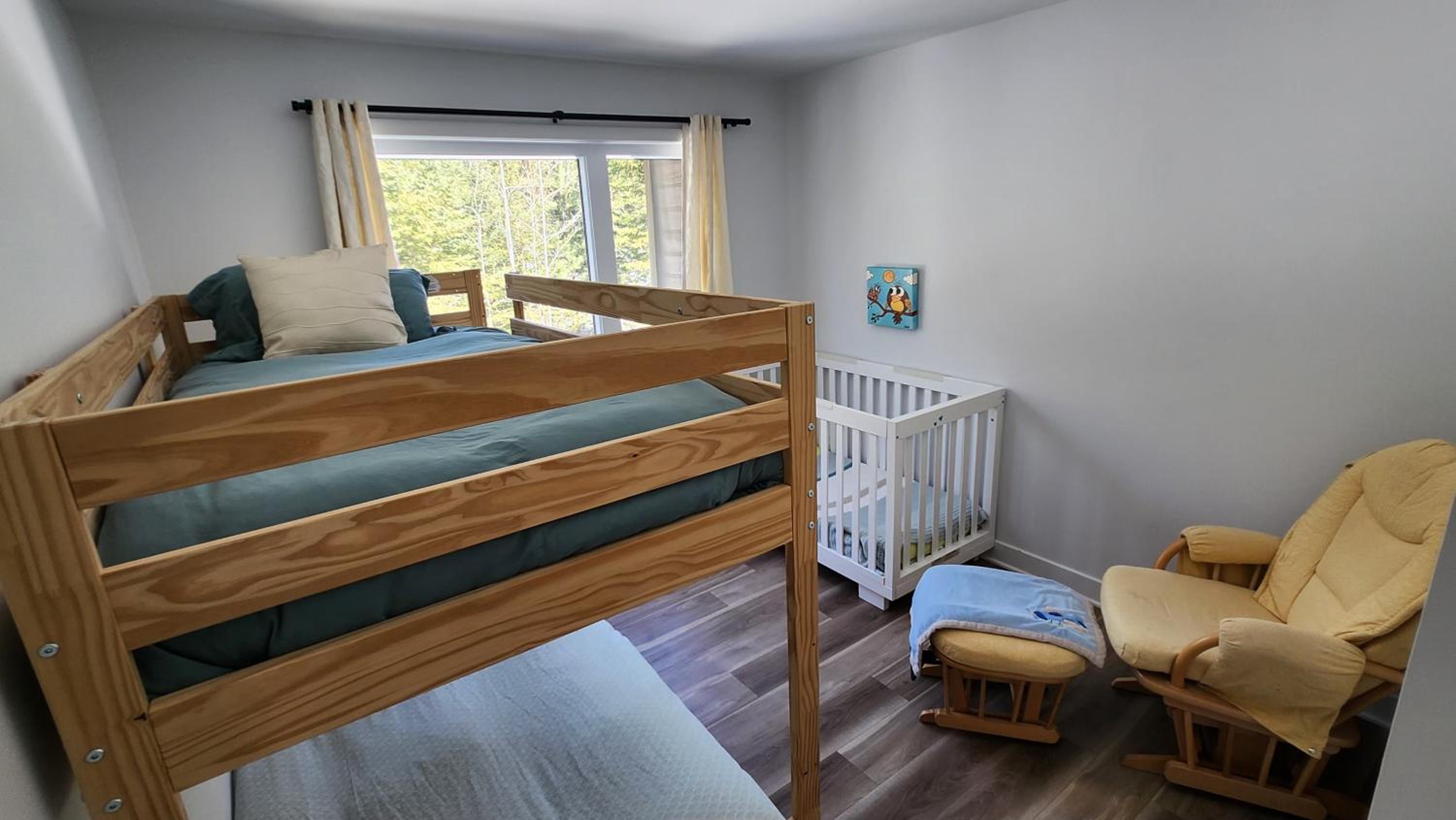 Delarose Cottage, Ski, Spa, pool table & starry night