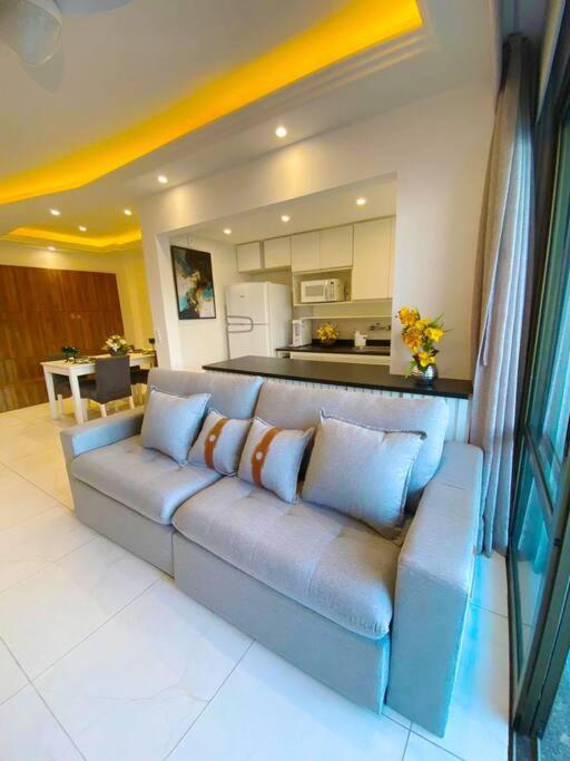 Exclusive Beachfront Penthouse: Private Pool, Amazing View