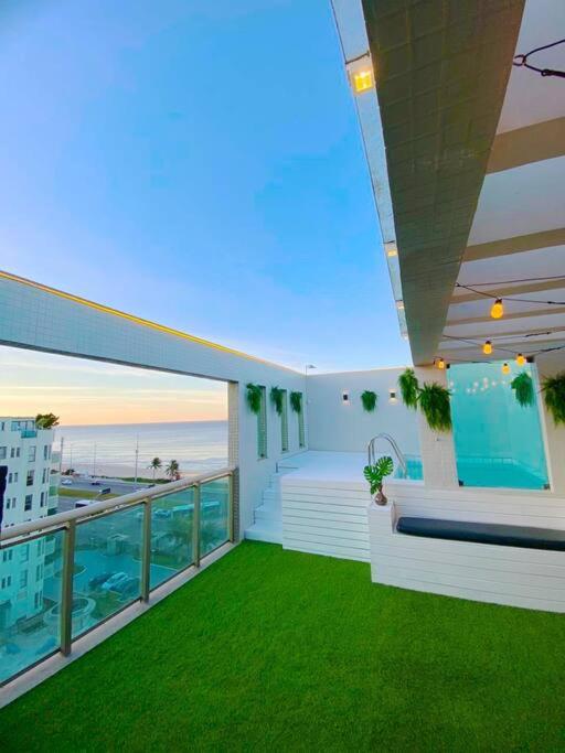 Exclusive Beachfront Penthouse: Private Pool, Amazing View