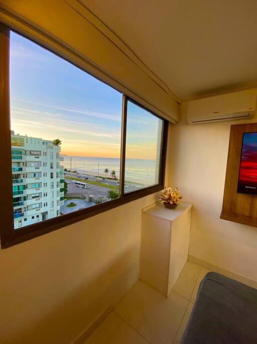 Exclusive Beachfront Penthouse: Private Pool, Amazing View