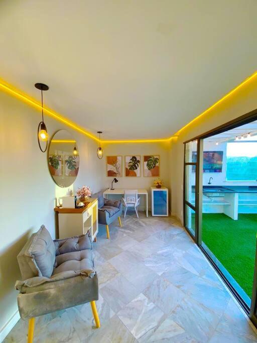 Exclusive Beachfront Penthouse: Private Pool, Amazing View