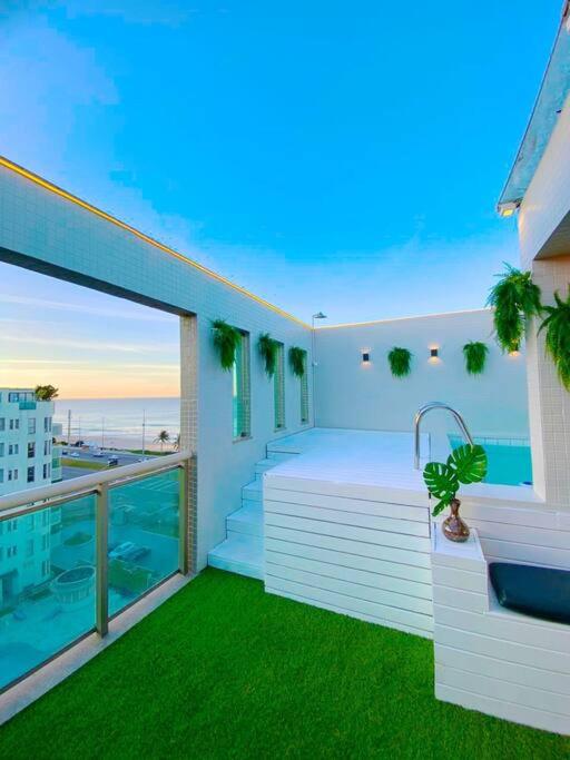 Exclusive Beachfront Penthouse: Private Pool, Amazing View