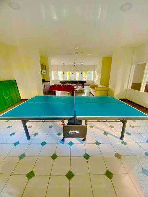 Exclusive Beachfront Penthouse: Private Pool, Amazing View